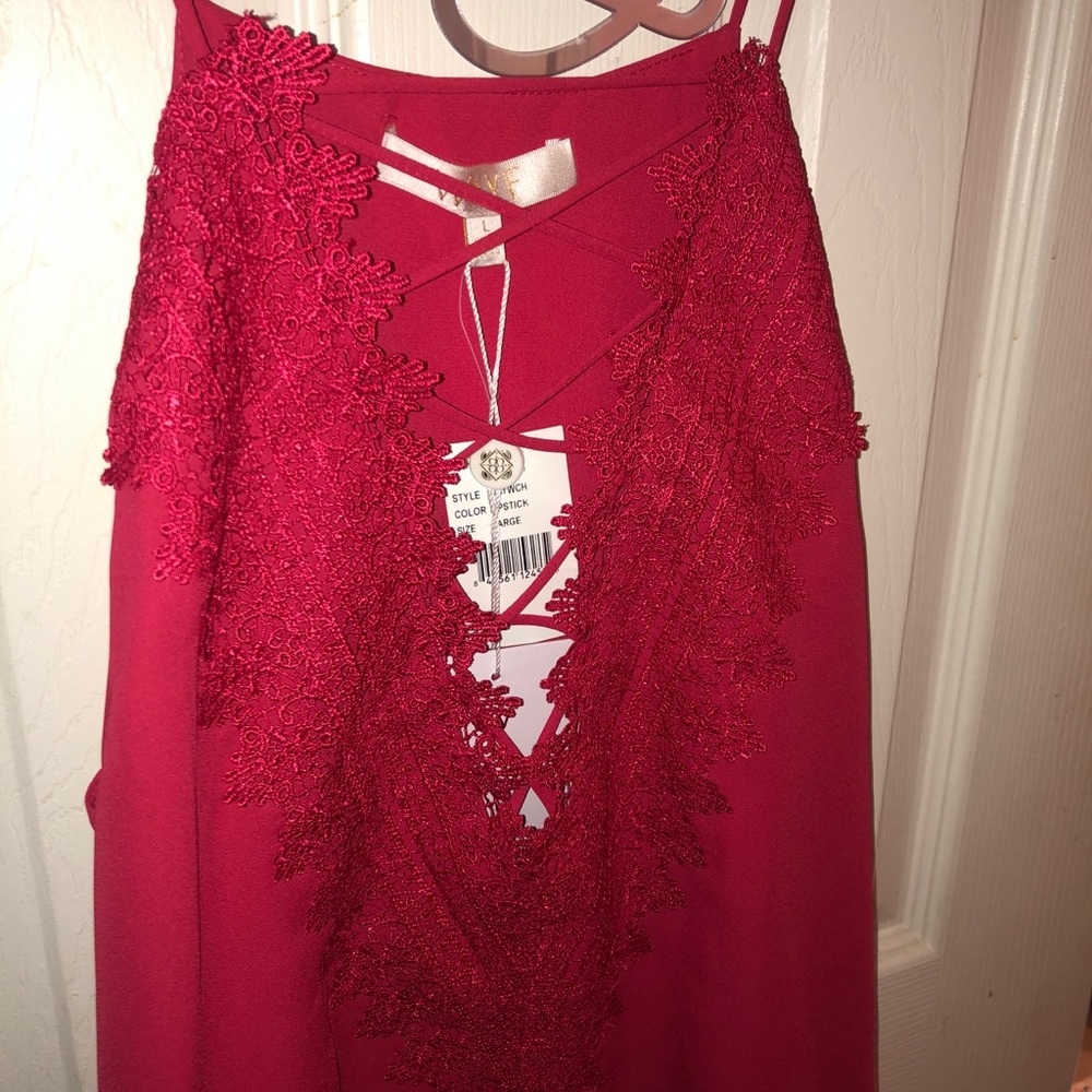 WAYF Lace Low V-Neck Blouse 💞